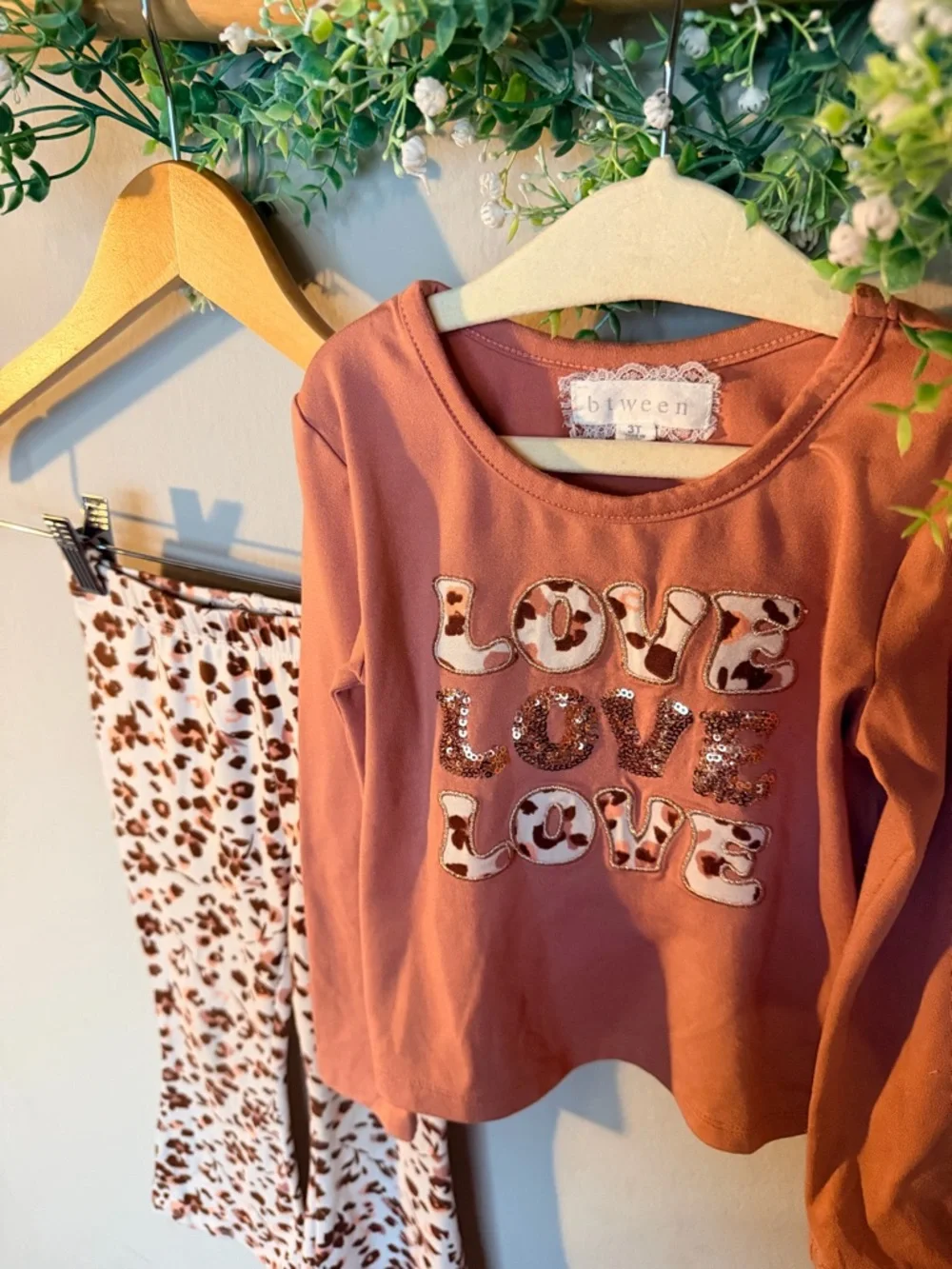 3T "LOVE" Leopard Kids Matching Set - Picture 3 of 6